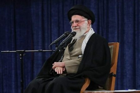 انقلاب امام جایگاه آمریکا را تنزل داد