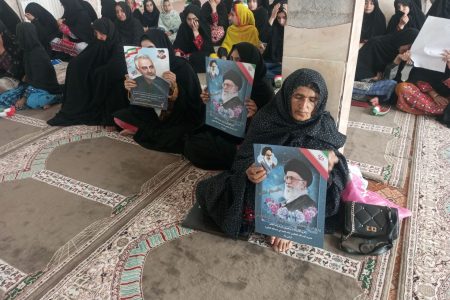 برگزاری همایش زینبیون در مهرستان