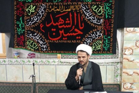 عاشورا مسیر روشن مبارزه با باطل