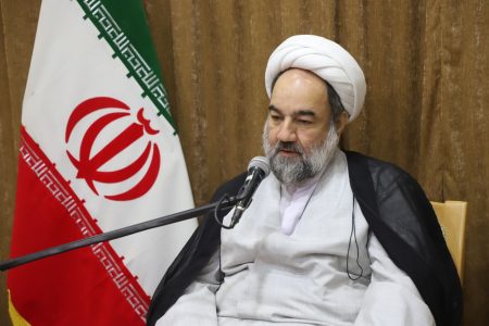 وفاق ملی نباید قربانی سیاست‌ورزی شود