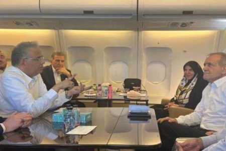 گفتگوی راهبردی استاندار با رئیسجمهور در مسیر پاکستان
