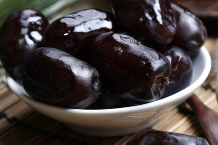 خرمای سراوان طلایهدار اقتصاد کشاورزی منطقه