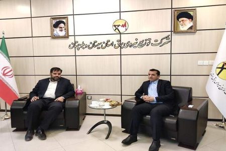 ۱۰۰ مدرسه از تاریکی به روشنایی رسیدند