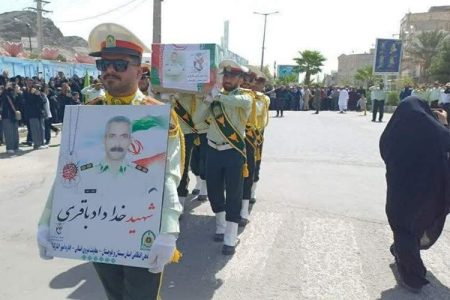 وداع باشکوه مردم با شهید خداداد باقری