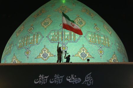 جمکران مقدس میزبان پرچم ملی ایران