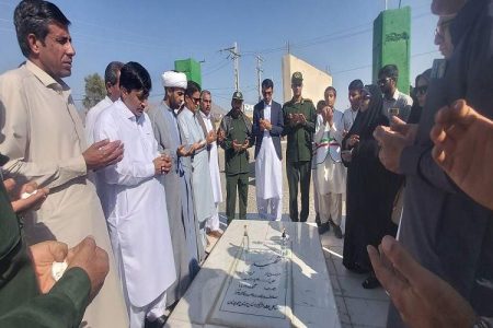 تجدید میثاق و غبارروبی مزار شهید گمنام