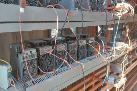 کشف ۱۰ دستگاه ماینر غیرمجاز در سیستان‌وبلوچستان