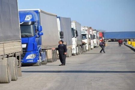 کالاهای اساسی از مرزهای سیستان‌وبلوچستان وارد شد