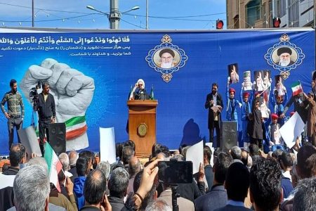 وحدت شیعه و سنی سد محکم توطئه‌های دشمنان