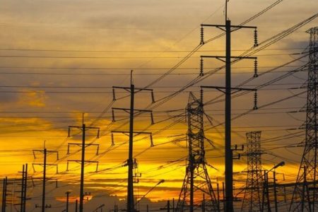 چشم‌انتظاری روستای ناگپهن برای برق پایدار