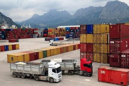 استفاده از مرزهای زمینی سیستان‌وبلوچستان جهت تامین کالا