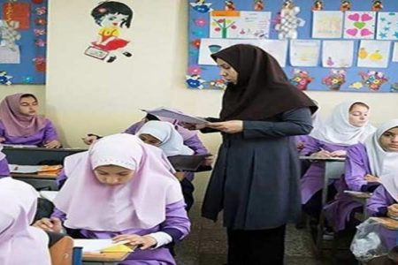 مدارس سیستانوبلوچستان نباید بدون معلم باقی بماند